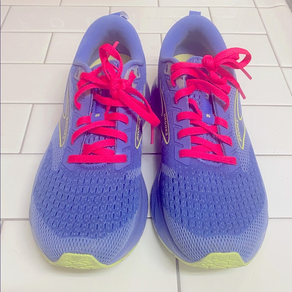 Brooks Levitate 6